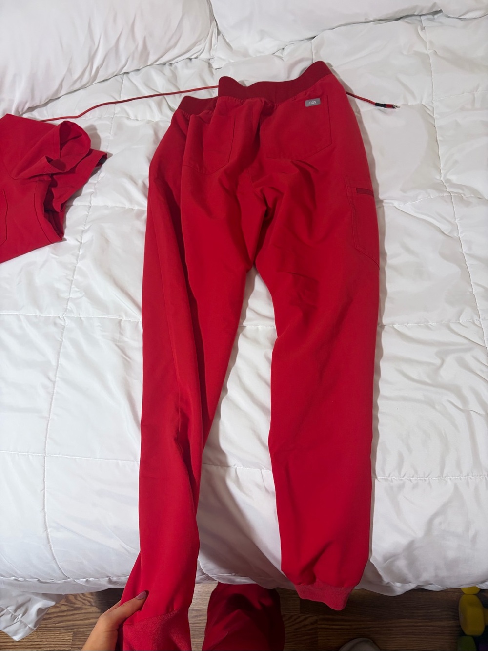 Figs Women’s Red Zamora Scrub Bottoms M Tall - Picture 3 of 3